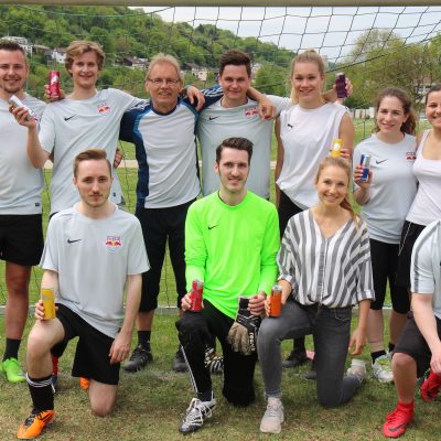 Franz Ecktein (hinten, Mitte) mit RB Waisenhaus beim Wiesnpokal 2018.